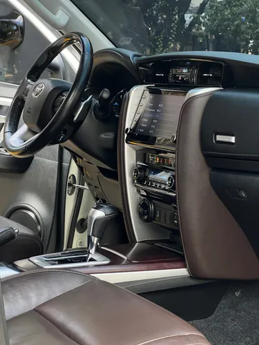 Toyota Fortuner 2.8l