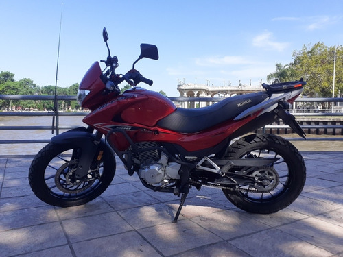 Imagen 13 de 15 de Honda Falcon 400