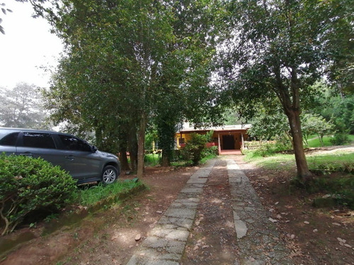 Imagen 3 de 30 de Vendo Hermosa Casa Con Amplio Terreno (2,389.89 Vrs²), Excelente Ubicación, Excelente Precio