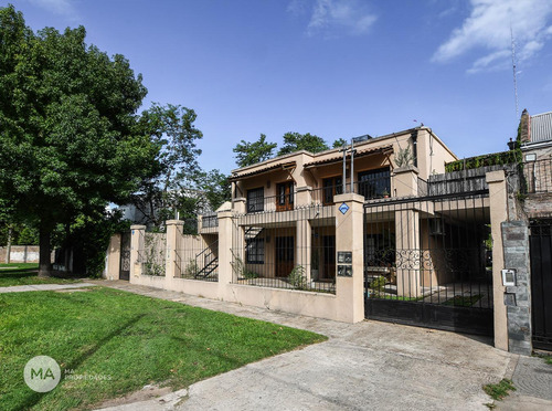 Casa 1 Dormitorio-j.j Paso 8400-rosario Fisherton | Venta
