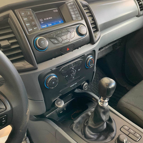 Imagem 7 de 11 de Sucata De Ranger 3.2 4x4 Manual 2016 Xls Pra Retirar Peças