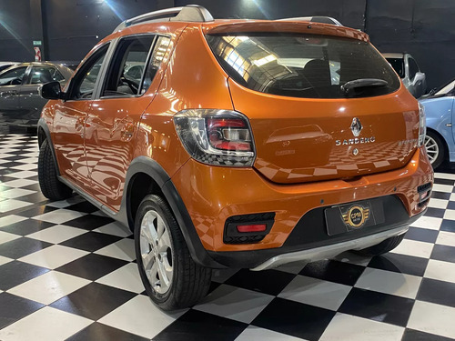Renault Sandero Stepway 1.6 Privilege 105cv