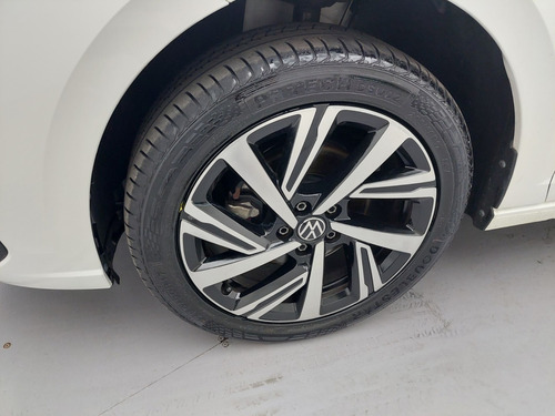 Volkswagen Virtus 1.0 200 TSI HIGHLINE AUTOMÁTICO