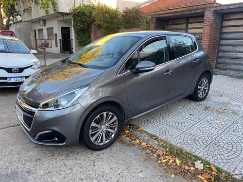 Peugeot 208 1.6 Feline