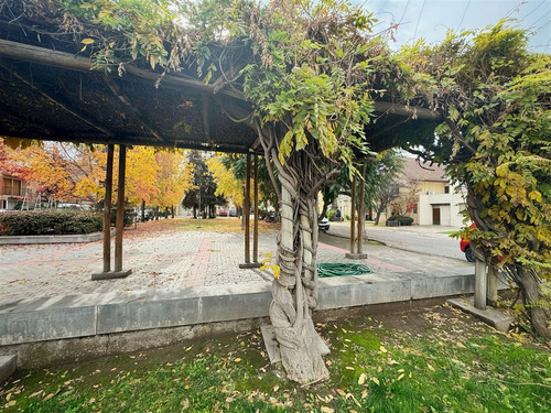 Casa En Arriendo De 4 Dorm. En Huechuraba