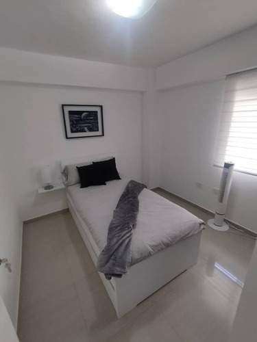 Elena Hidalgo Vende Apartamento Amoblado Y Equipado En Mirador Country Rodeado De Centros Comerciales En Valencia Via Guataparo Carabobo. (solo Cliente)