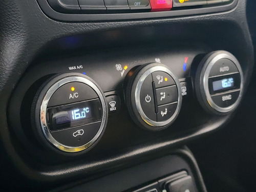 Jeep Renegade Longitude 1.8 4x2 Flex 16V Aut.