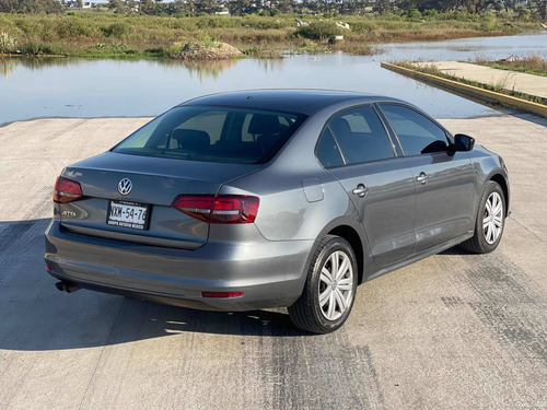 Imagen 5 de 15 de Volkswagen Jetta 2016 2.0 L4 At