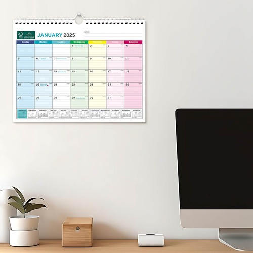 Um Bloco De Calendário Grande Com Encadernação Em Bobina Dup