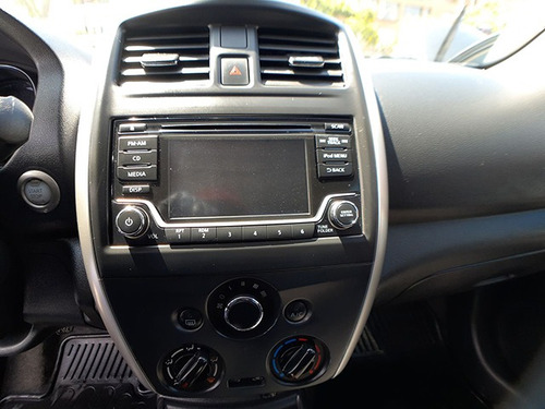 Nissan Versa 2015