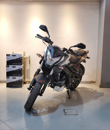 Bajaj Rouser Ns 200 - Panella Motos