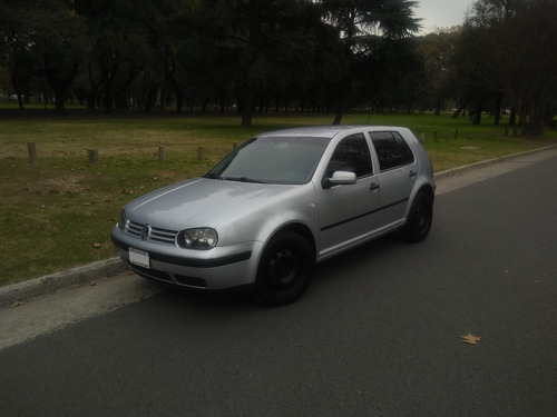 Volkswagen Golf 1.6 Format