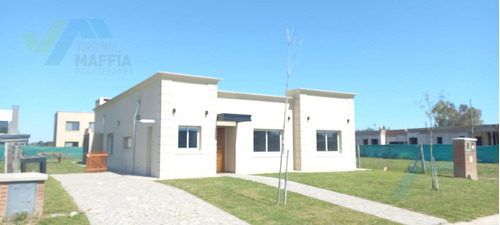 Vende Casa 4 Amb B San Pablo Excelente Calidad Constructiva