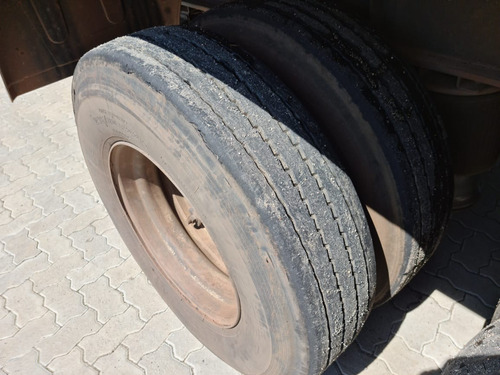 Carreta Bau Furgao 30 Pallets Randon Ano 2011 Com Pneus