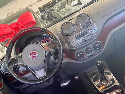 Imagem 9 de 15 de Fiat Palio Sporting Dualogic 1.6 16v 2015