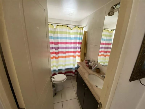 Casa En Venta De 5 Dorm. Alto Macul En La Florida