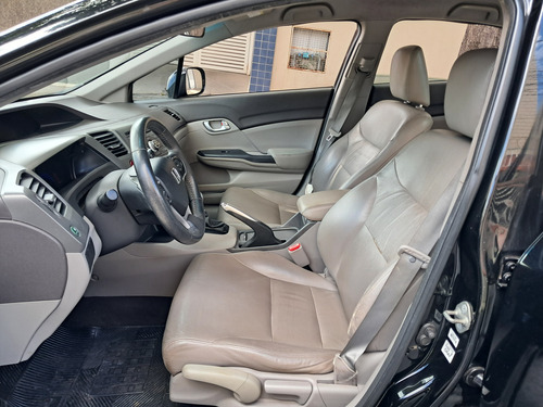 Honda Civic 1.8 Lxl Flex 4p
