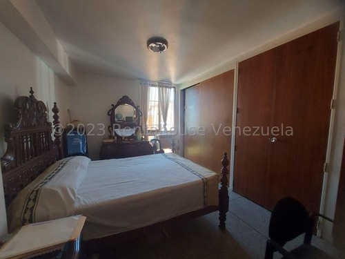 Rz Vende ¡listo Para Mudarte! Este Impecable Apartamento Te Espera. No Pierdas Tiempo Buscando, ¡tu Nuevo Hogar Está Aquí! Agenda Tu Visita Y Enamórate De Él. 24-13659 Jun5