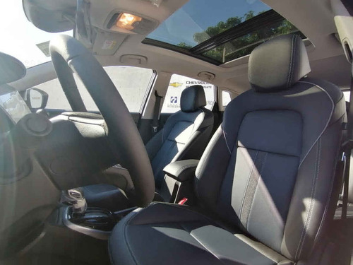 Imagen 14 de 15 de Chevrolet Tracker 2022 5p Premier L3/1.2 Aut