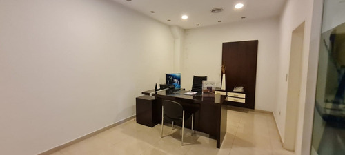 Imagen 6 de 10 de Oportunidad - Excelente Galpón 860 M2 Cubiertos - 3 Oficinas - Bº San Martín
