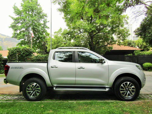 Nissan Np300 D Cab 4x4 2.3 Aut 2017