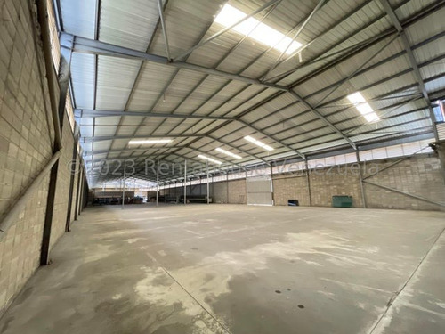 Gran Galpon En Venta De 17542mts Ubicado En Zona Industrial De Santa Cruz De Aragua Rah 24-1689