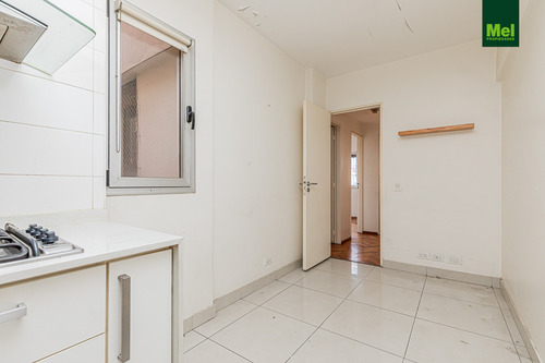 Excelente 3 Ambientes Con Dependencia Y Balcon Al Frente