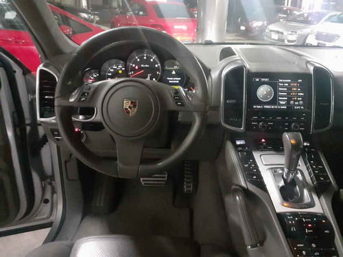 Imagen 10 de 14 de Porsche Cayenne 5p Vud V8 Tiptronic Turbo