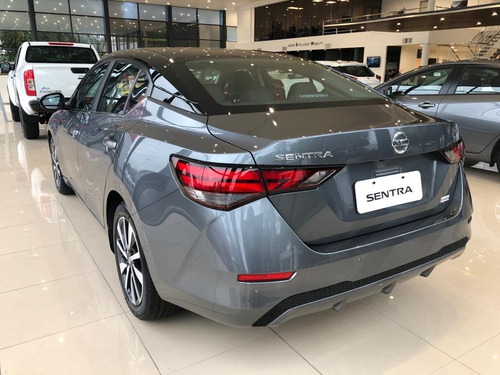 Nissan Sentra 2.0 Exclusive #09