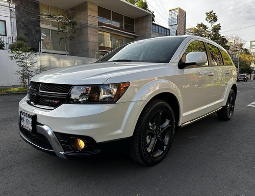 Dodge Journey 2.4 Sxt Sport 7 Pasajeros At