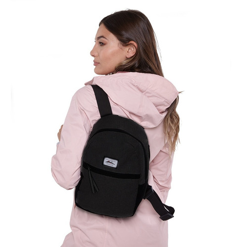 Mochila Mini Chica Montagne Avery 6lt Resistente Al Agua