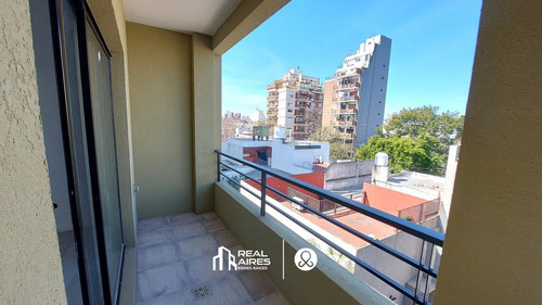 Departamento Ph En Venta En Capital Federal, Buenos Aires, Argentina