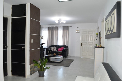 Imagen 5 de 30 de Se Vende Bella Casa De 3 Niveles Nisperos Valencia Atc-552 04125067379 04244900499