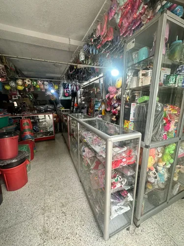Casa En Venta!! Esquinera Con Local, Excelente Ubicación