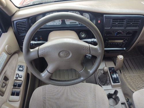 Imagen 12 de 15 de Toyota Tacoma 4x4 Recien Legalizada