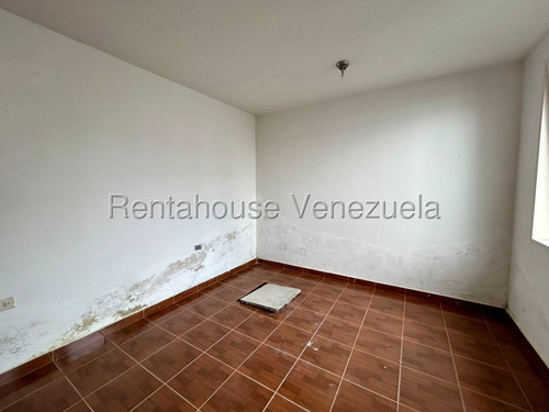 Julian Galindez Vende Casa En Caminos De La Mendera Cabudare #25-22999