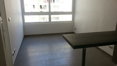 Imagen 3 de 6 de Metro Sta Ana Dpto 1dmt Living Estacionamiento Y Bodega