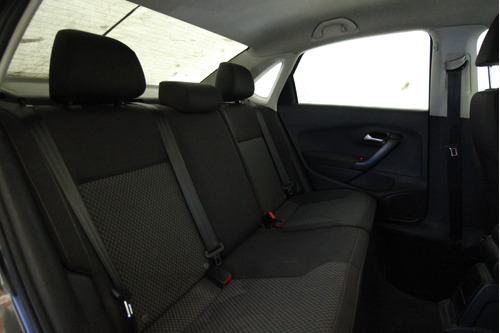 Volkswagen Vento 1.6 Confortline Mt
