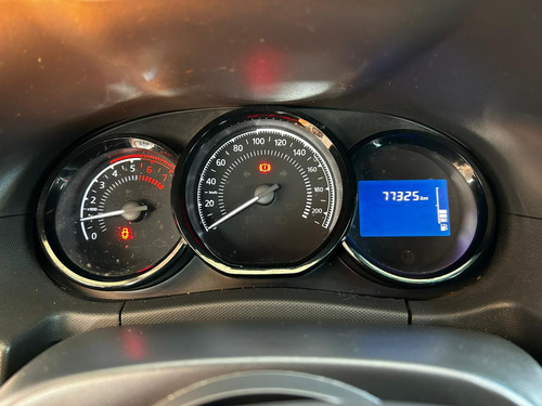 Renault Duster Zen 1.6l 5mt 4x2