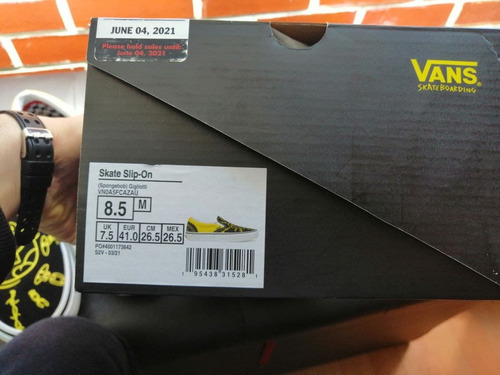 Tenis Vans Bob Esponja Slip-on Talla 26.5 (Usado)