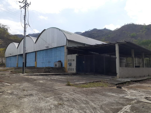 Imagen 2 de 14 de Finca Agroindustrial