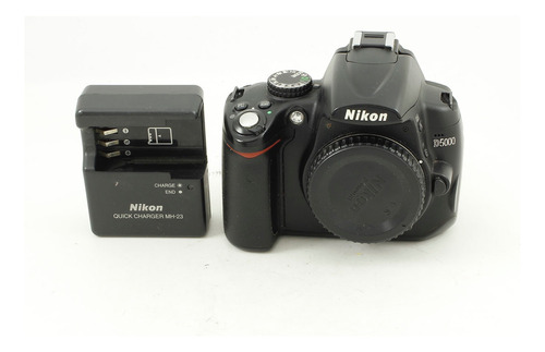  Nikon D5000 Cuerpo Solo