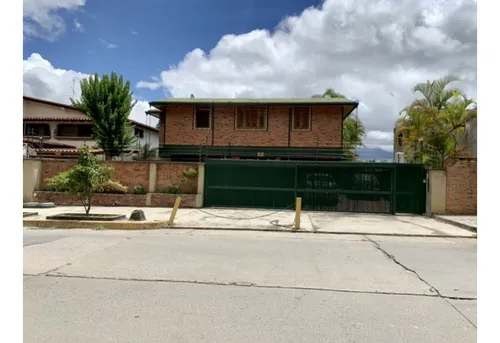 Casa Lomas De La Lagunita