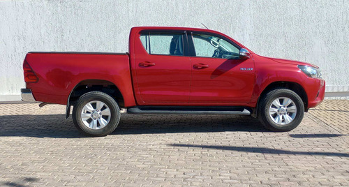 Imagen 10 de 15 de Toyota 2017 Hilux L/16 2.8 Dc 4x2 Tdi Srv Pack