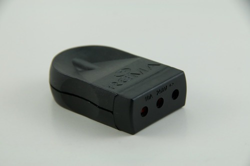 Enchufe Hembra Volante 2p + T 10a Negro Rema