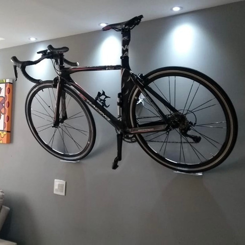 Imagem 8 de 10 de 2 Suportes De Parede Para 2 Bicicletas Com Bases Articuladas