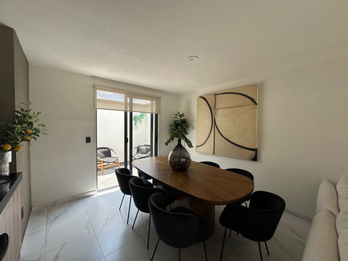 Casa De Lujo En Venta Entre El Refugio Y Zibatá, Oportunidad !!