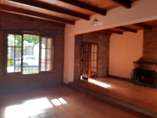 Venta Casa 5 Ambientes Centro De Lujan
