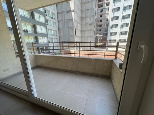 Arriendo Comodo Departamento 2d 2b Excelente Ubicación