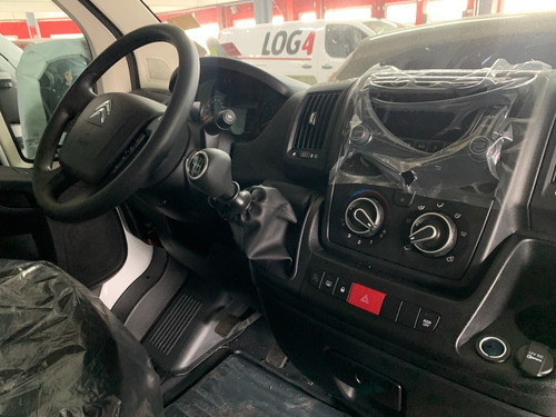 Imagen 13 de 19 de Citroën Jumper 2.2 435 L2h2 Hdi 130 Mt6